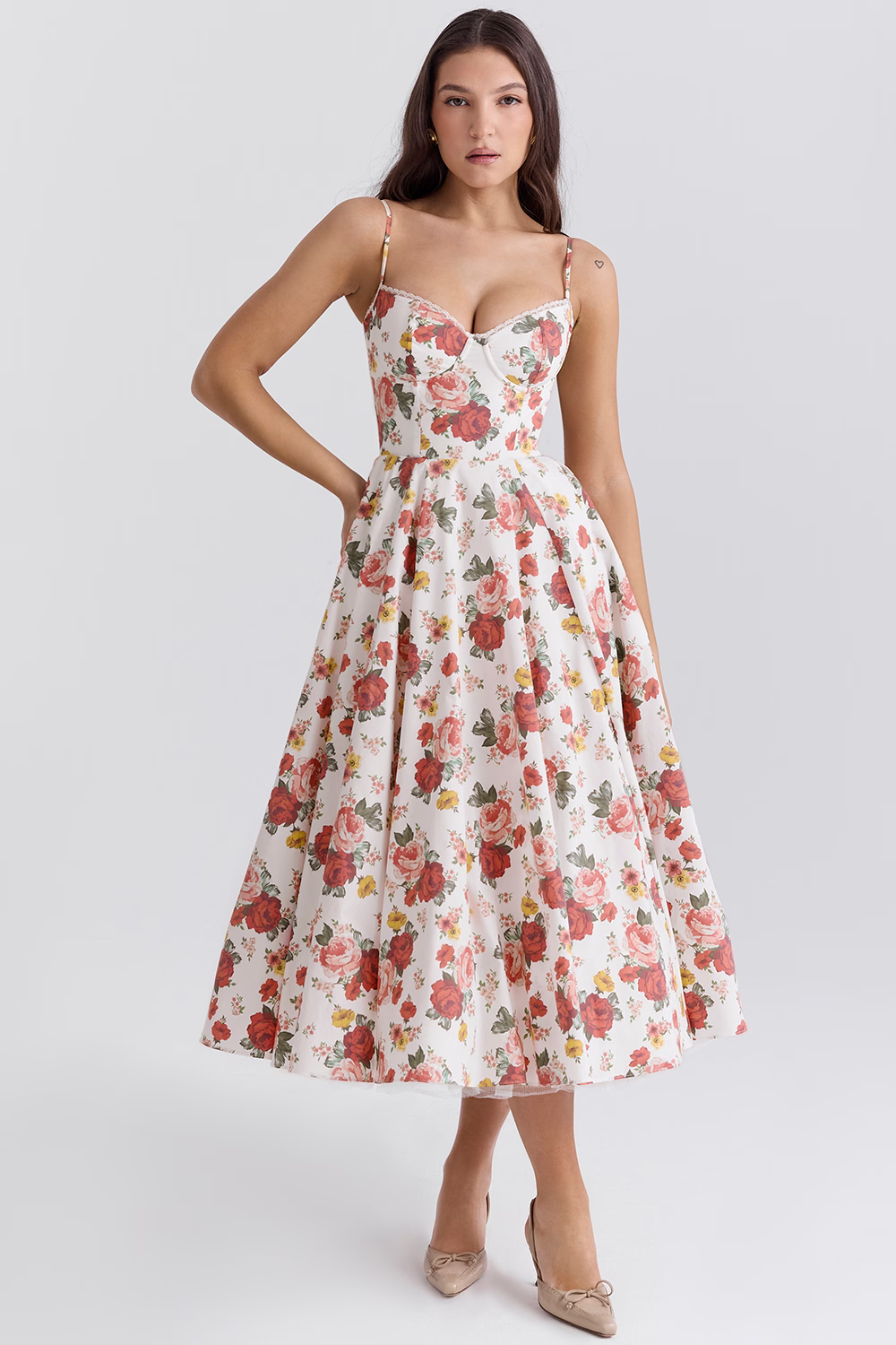 Abito elegante in satin per feste