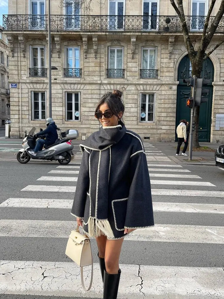 Mara - Elegante cappotto di lana con sciarpa invernale