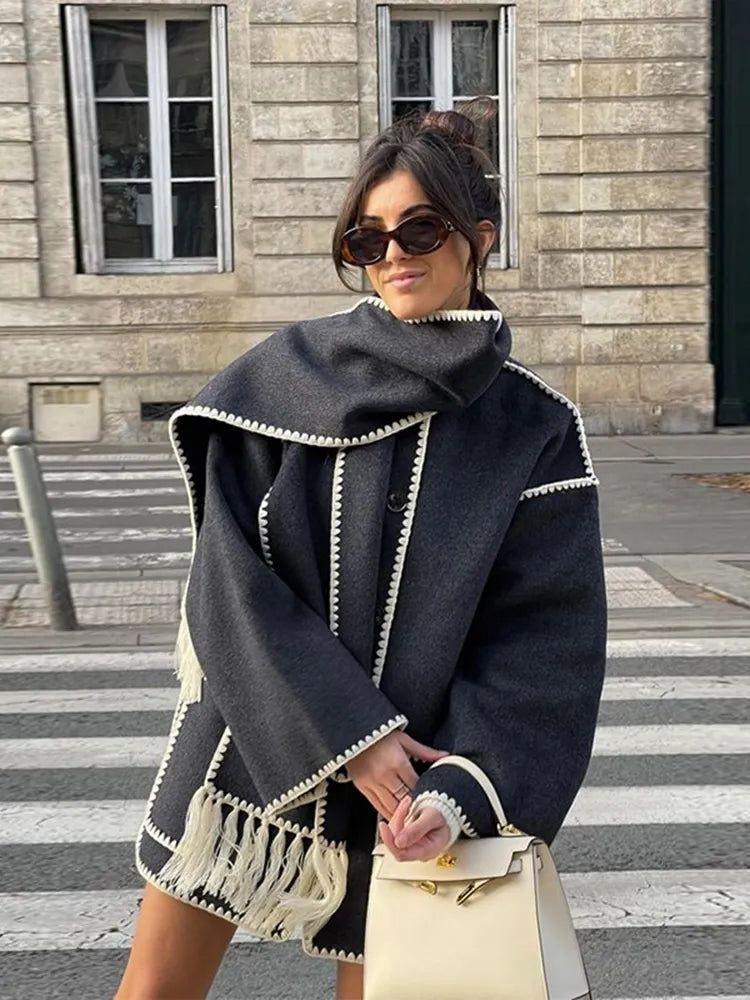 Mara - Elegante cappotto di lana con sciarpa invernale