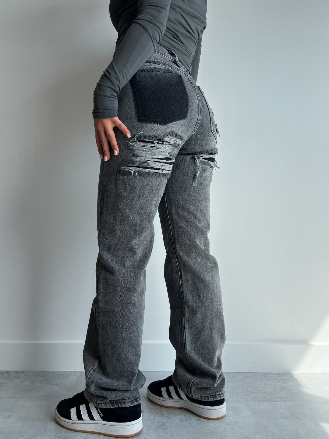 Sara - Jeans Dritti in Denim Premium