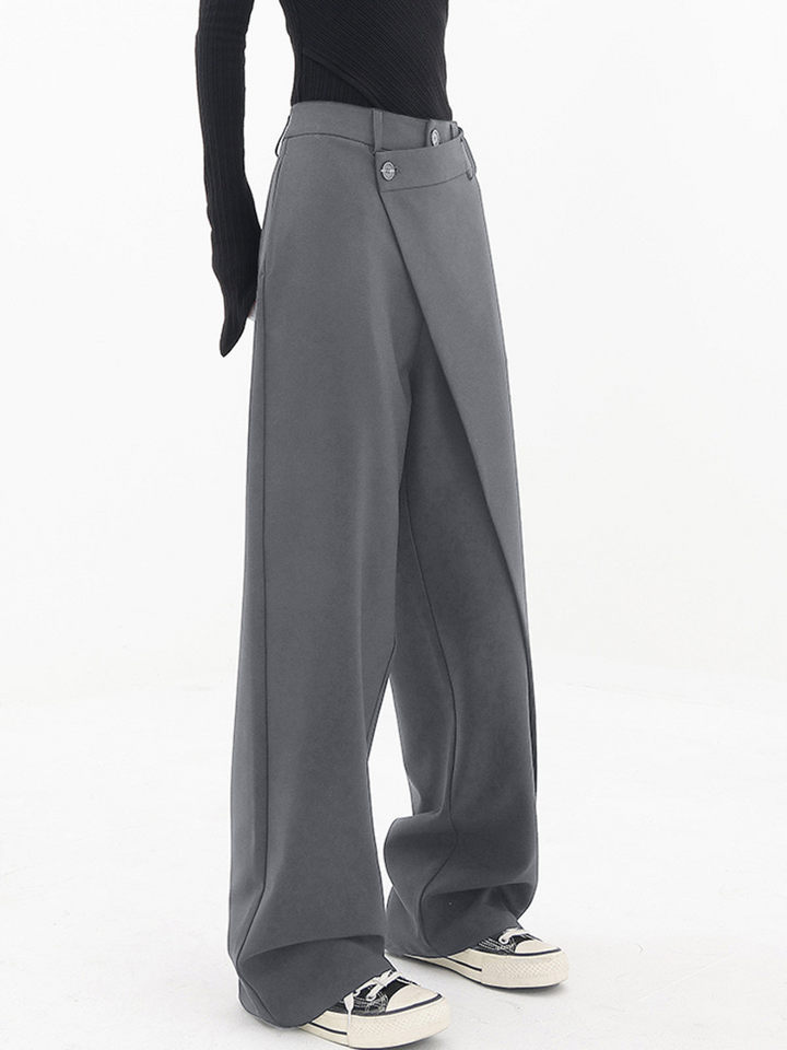 Pantaloni asimmetrici alla moda