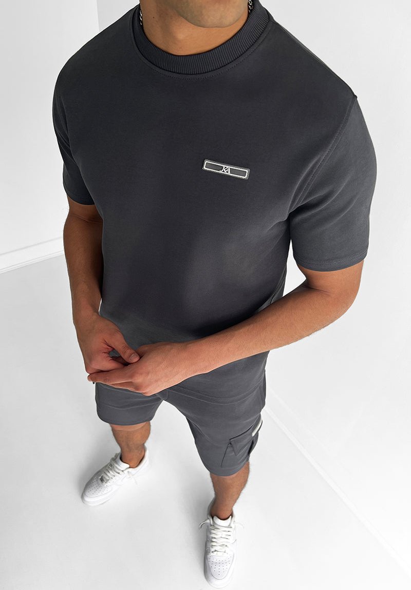 Leo - Abbigliamento Casual alla Moda