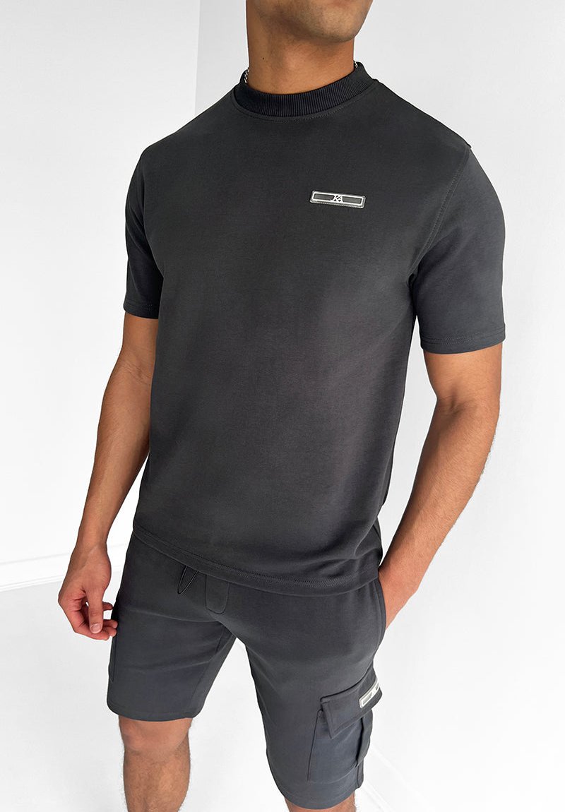 Leo - Abbigliamento Casual alla Moda
