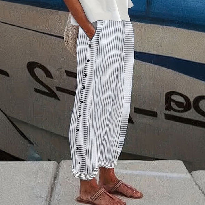 Soft trousers with pockets