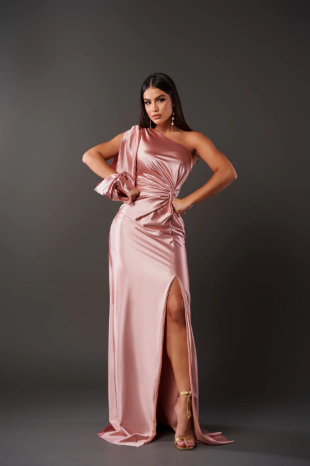 Anna - Silhouette Elegante del Vestito
