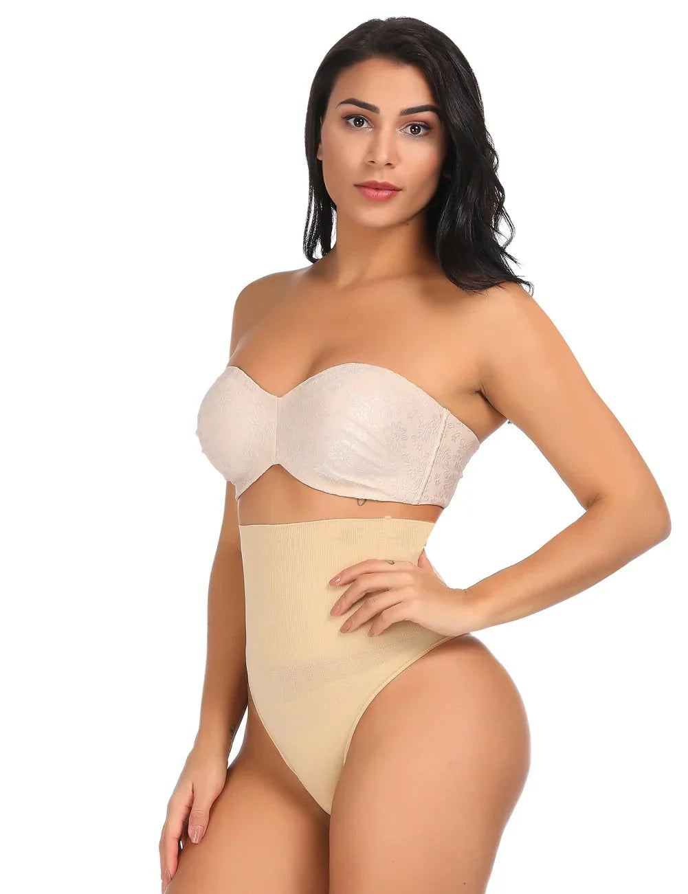 Nina - Modellante in Spandex a Vita Alta