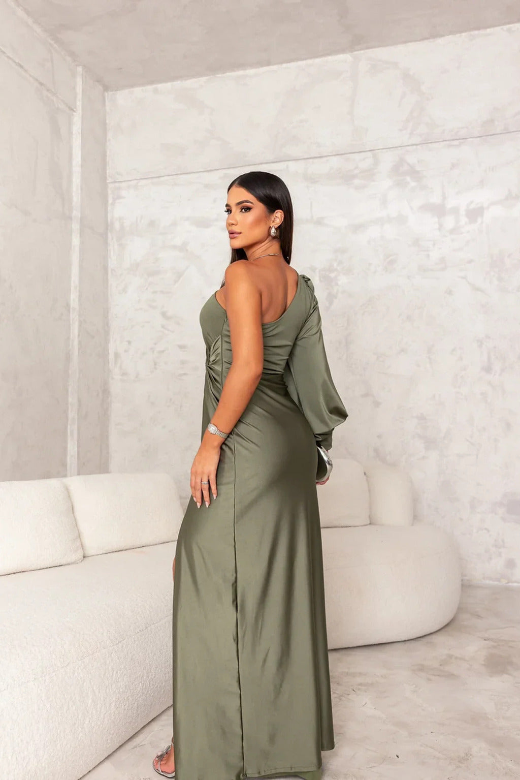 Anna - Silhouette Elegante del Vestito