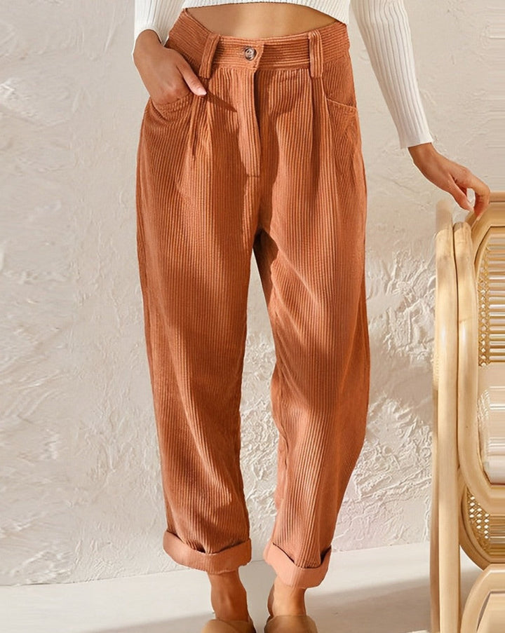 Stefania - Pantaloni in velluto a coste alla moda